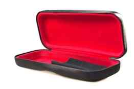 Demel Augenoptik Brillen Etui – Hartschalen Brillenetui Schwarz / Samteinlage / Mikrofaser Reinigungstuch / Testsieger