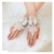 Miya 1paare glamour elegante Braut handschuhe Hand Schmuck Prinzessin Handschuhe aus Spitzen Satin und Lace, Perlen Kristallen, Braut Accessoires Hochzeit Party, Frabe ganz weiß