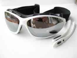 RAVS SNOWBOARDBRILLE – SKIBRILLE -KITEBRILLE RADBRILLE SPORTBRILLE mit BAND und BÜGELN!