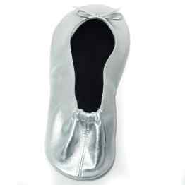 Damen Ballerinas – faltbare Ballerinas MIT AUSFALTBARER HANDTASCHE – Großartig für Hochzeiten Bräute Brautpartys, Brautjungpfern schuhe Ausfaltbare Handtasche um High Heels zu tragen – Silberne Ballerinas – Beste TRAGBARE Reise SCHUHE faltbare Ballerinas – Garantierter Komfort -